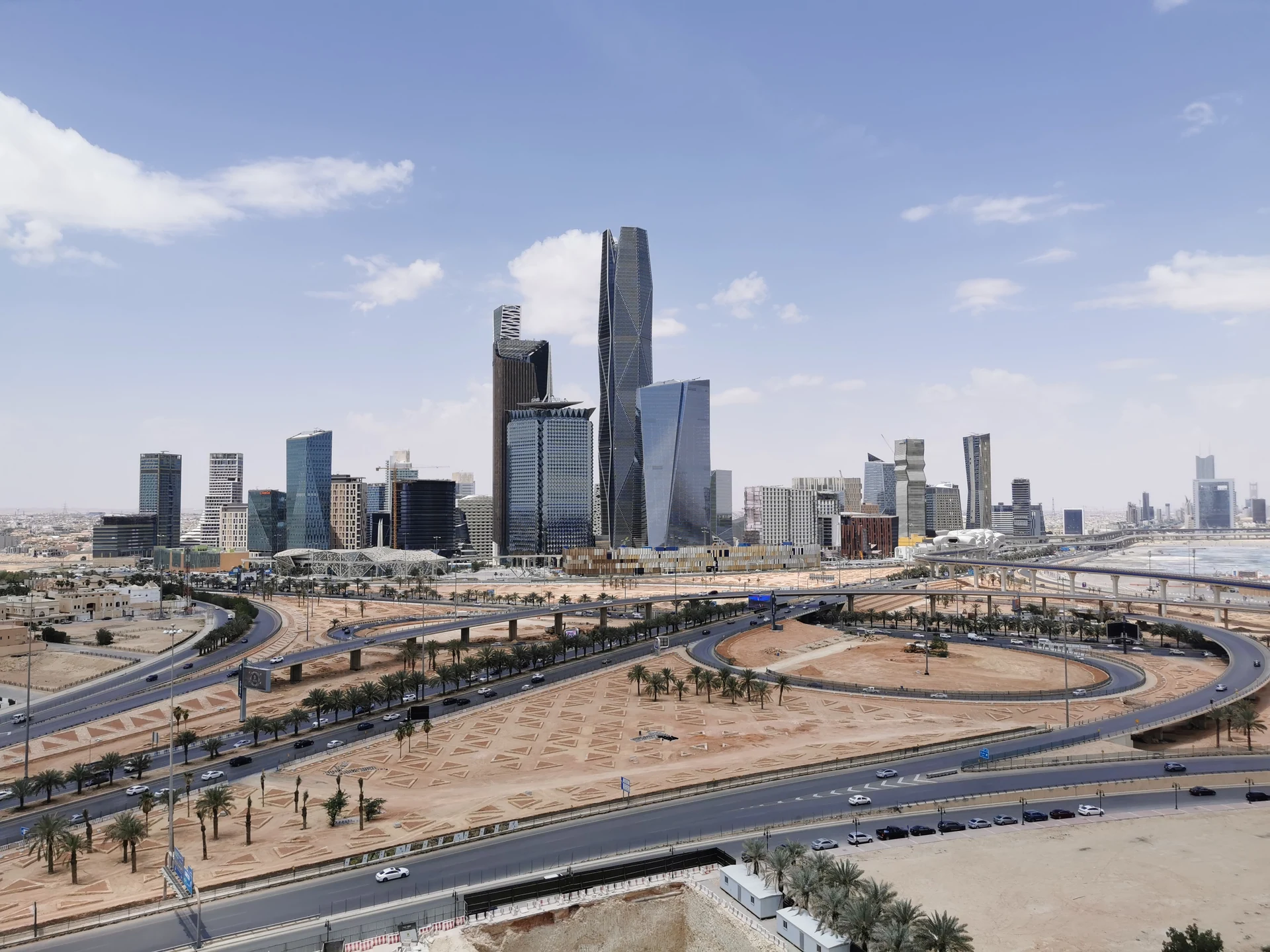 أفق مركز الملك عبدالله المالي بالرياض
